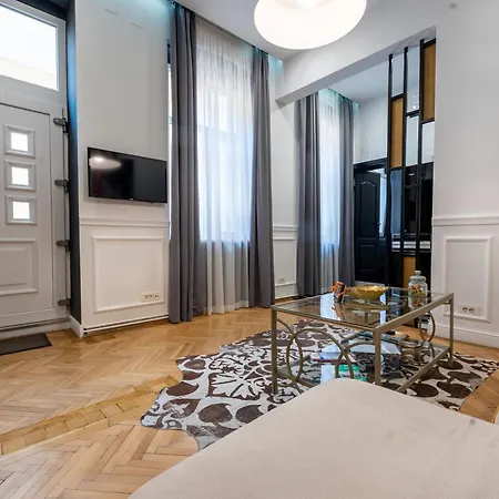 Maison Noir * Brasov
