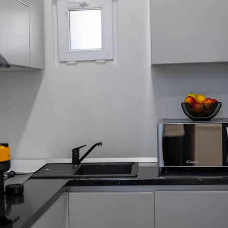 Maison Noir Apartment Brasov